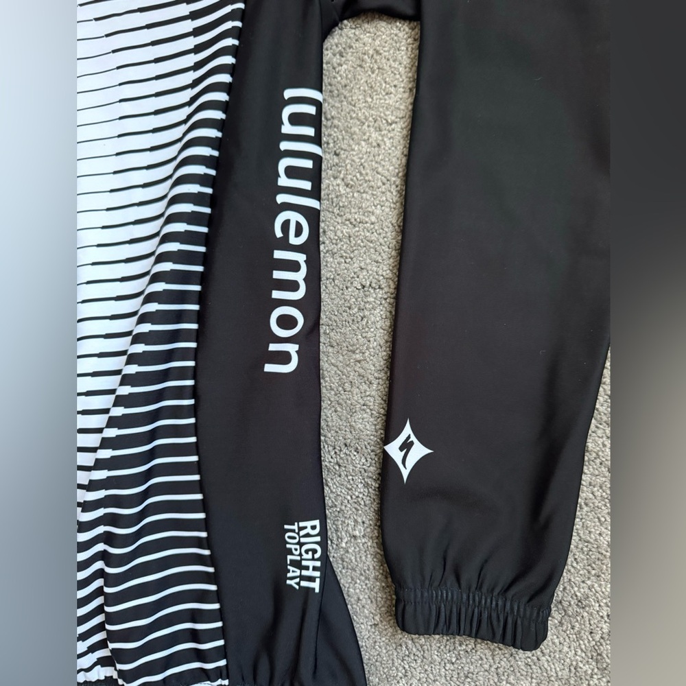 Lululemon Specialized Wind Jacket *rare/very limited edition* - Picture 12 of 16